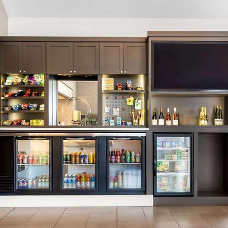Best Western Plus Parkway Inn Уилсънвил Екстериор снимка