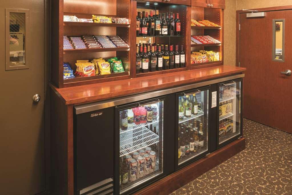 Best Western Plus Parkway Inn Уилсънвил Екстериор снимка