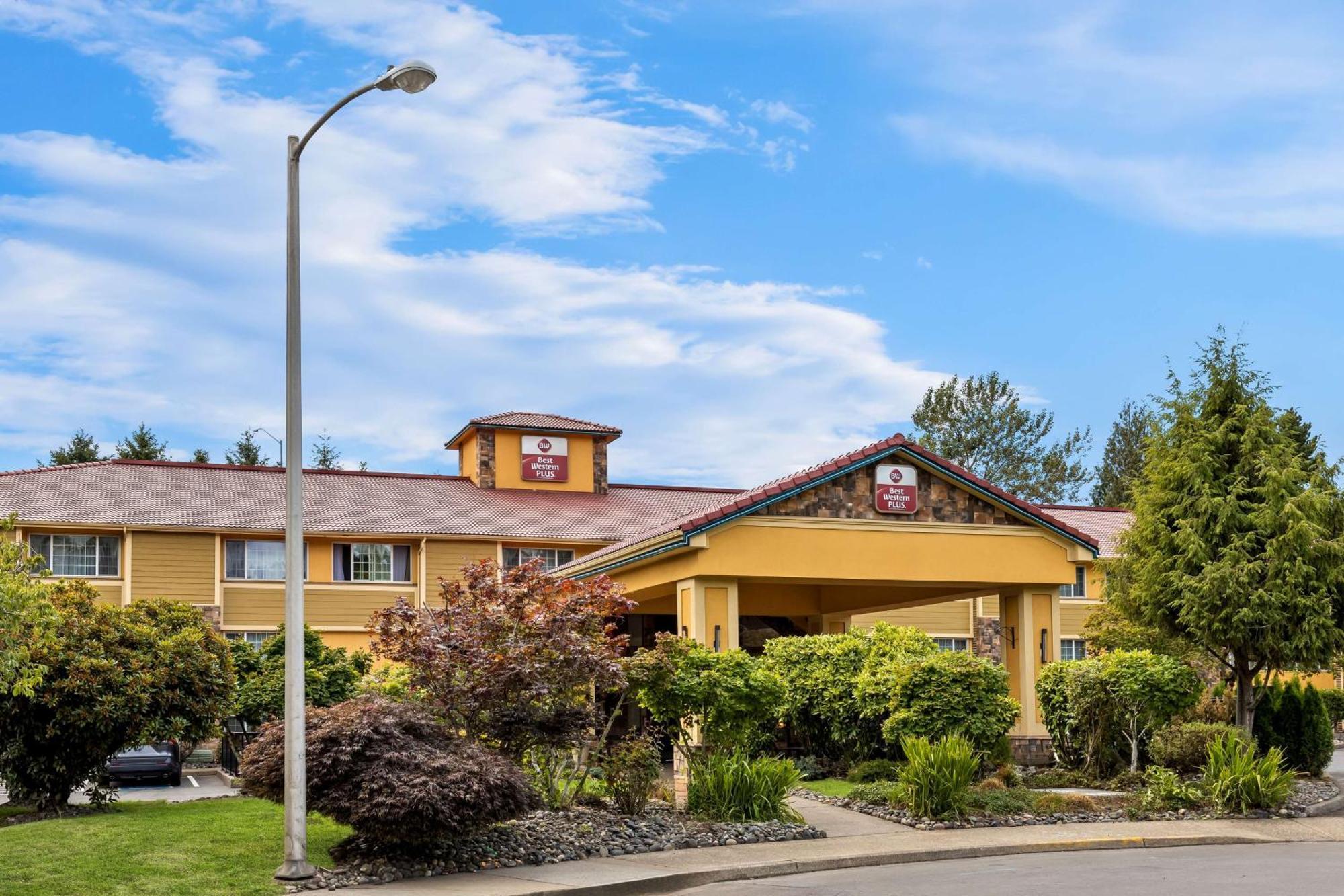 Best Western Plus Parkway Inn Уилсънвил Екстериор снимка