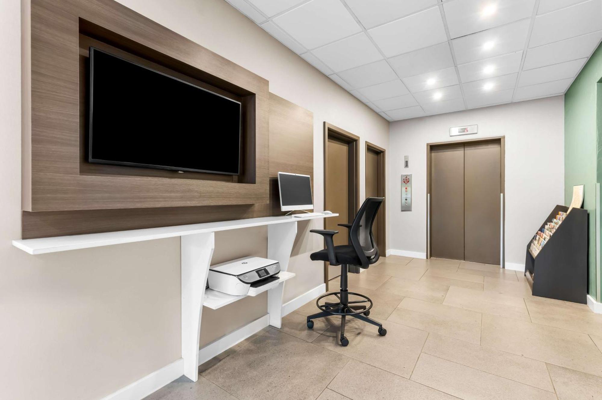 Best Western Plus Parkway Inn Уилсънвил Екстериор снимка